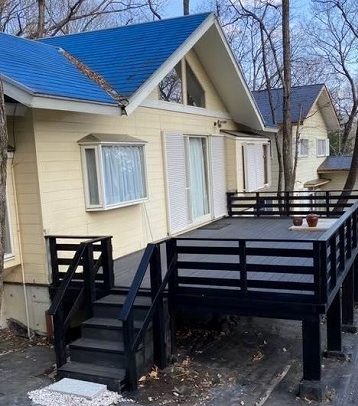 スレート屋根から横暖ルーフを使った屋根カバー工事を行いました！川口市屋根カバー工事　横暖ルーフαｓ　ニチハ　センタールーフ　スレートボロボロ　ガルバリウム鋼板　